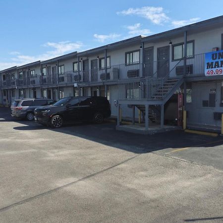 Super 7 Inn By Oyo San Antonio Nw Medical Center Buitenkant foto
